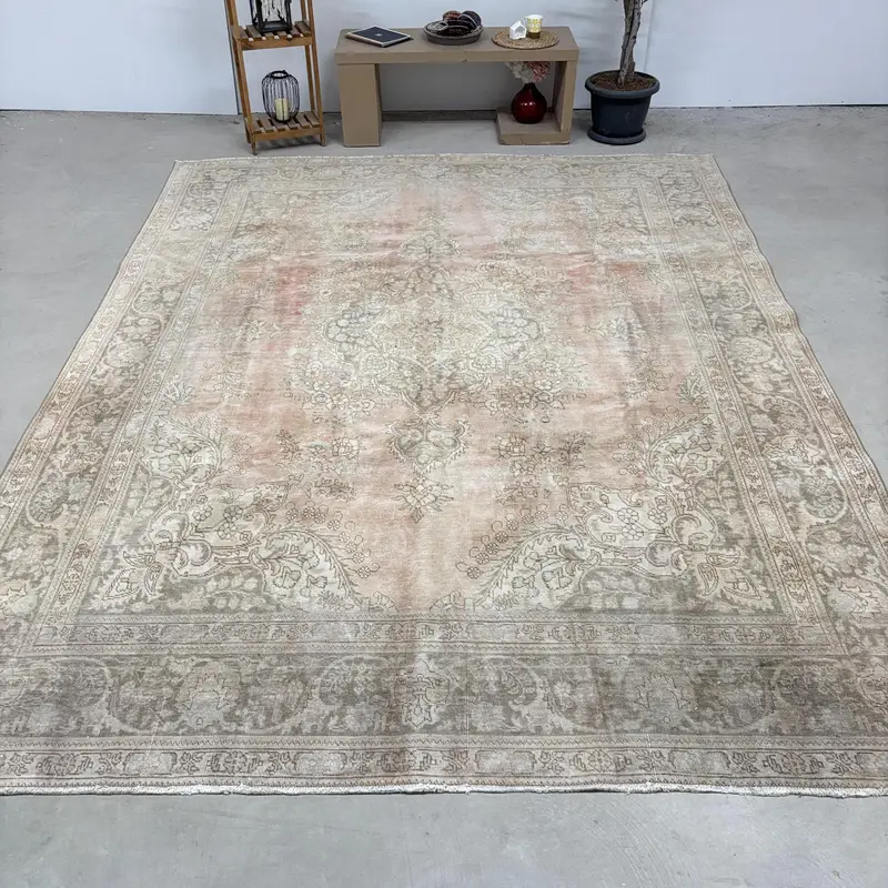 Vintage Oushak Rug 9.1x12.5 ft, Beige Gray Wool Turkish Rug - 1