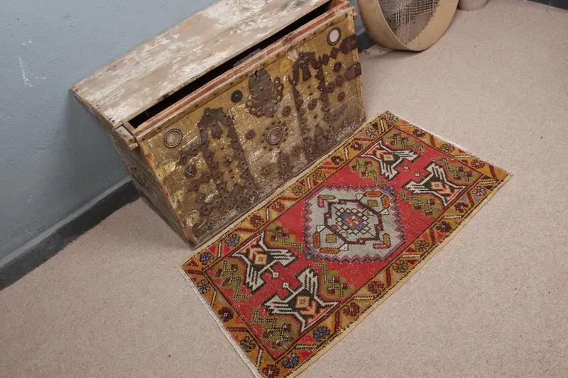 Alfombra Oriental Roja 1,9x3,2ft Detalles Grises