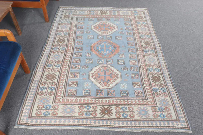Türk Vintage Halı, 4.5x6.2 ft Oushak Halı, Mavi Kahverengi Bordürlü Yün Halı - 1