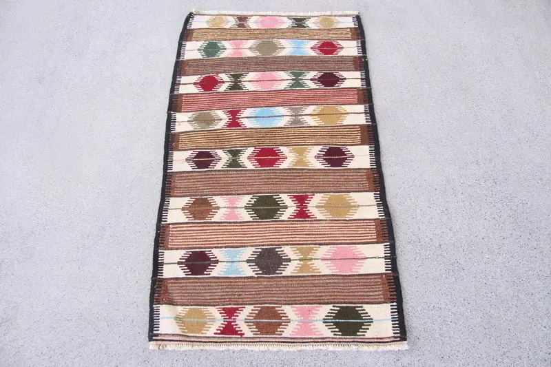 Brown Ombré Rug, 2.2x3.7 ft Rainbow Accent