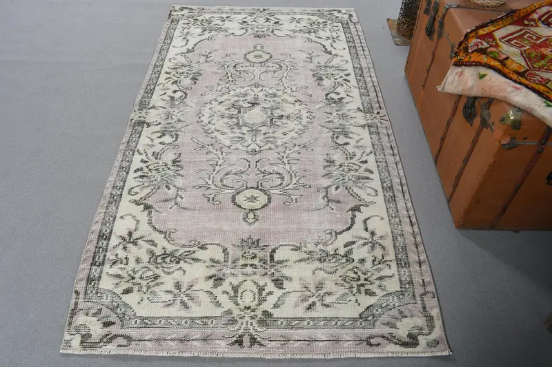 Vintage Turkish Rug 3.7x6.9 ft (113x209 cm), Oushak Gray Southwestern Rug - 1