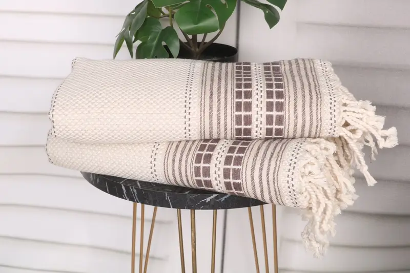 Monogram Towels, 68x40 Linen Striped Towel, Wedding Anniversary Gift, Personalized Bridesmaid Gift, Wedding Shower Gift, Soft towel, Bath towel - 3