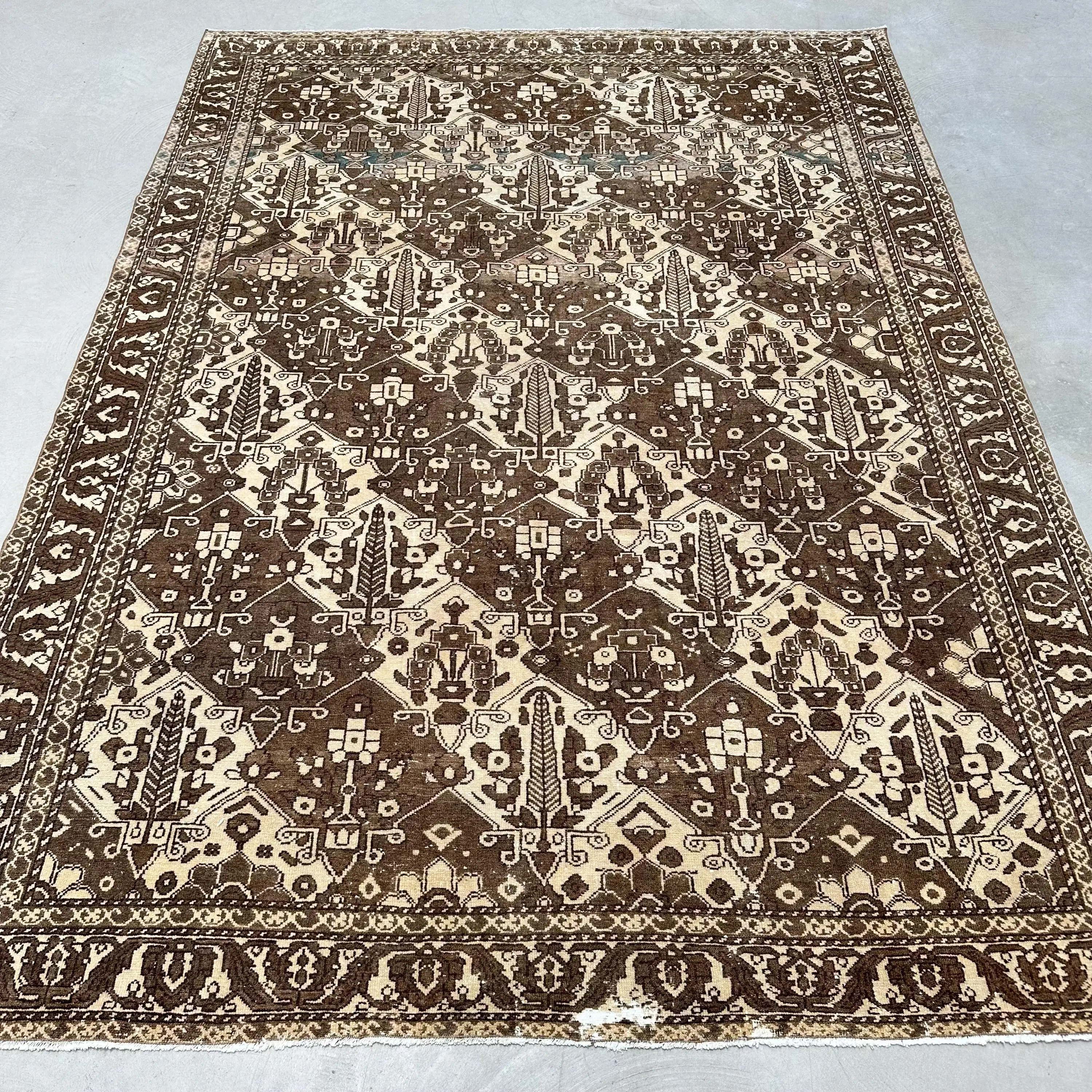 Vintage Turkish Oversize Rug 7.4x9.8 ft, Brown Rug Wool - 1