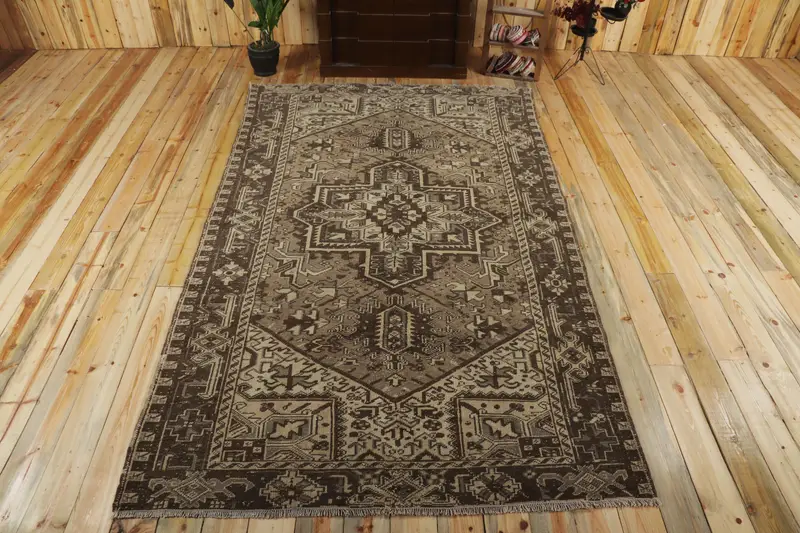 Turkish Vintage Rug, 5.7x9.5 ft Oushak Rug, Brown Large Check Rug - 1
