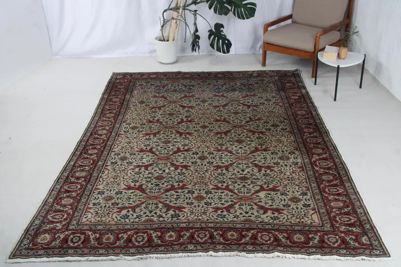 Türkischer 7,1 x 10,3 Fuß großer Teppich, übergroßer Vintage-Teppich, rot-blauer Teppich mit Pflanzen und Bäumen - 1