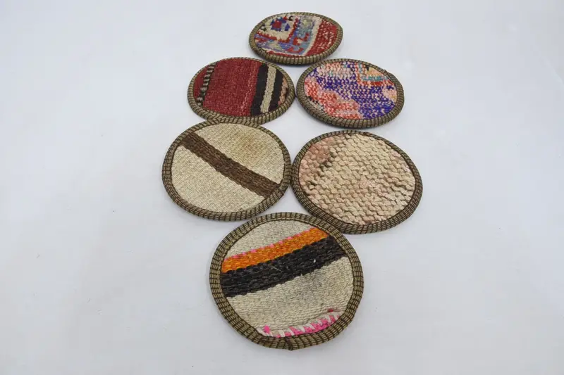 Bohemian Round Coaster Set, White and Red Coasters