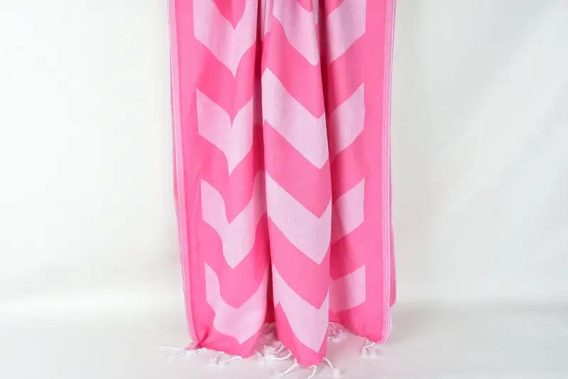 Baby Boy Gift, Personalized Gifts, Sand-resistant towel, Custom Wedding Gift, 70x40 Cotton Zigzag Design Towel, Luxury Beach Towel, Monogram Towels - 2