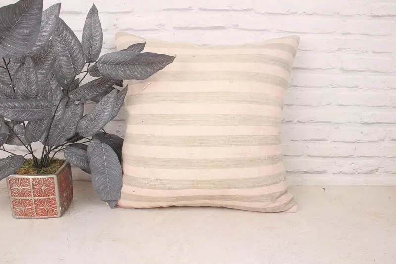 20x20 Pink Cushion, Accent Throw Pillow, Pillow Sham, Interior Designer Pillow, Pet Cushion Case, Home Decor Pillow, Pillow for Sofa - 1