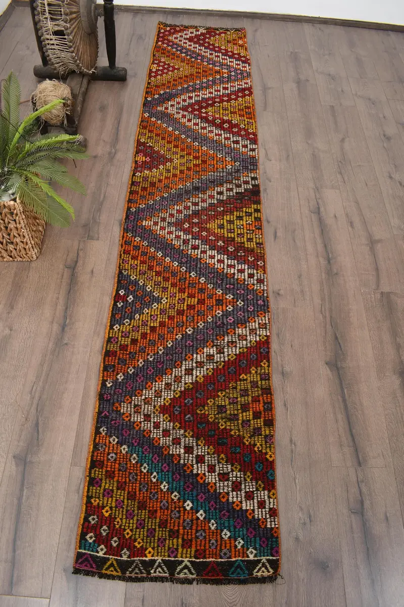 Türk Kilim Yolluk Halısı 1.8x9.6 ft (55x293 cm), Vintage Kırmızı Güneybatı Halısı - 1