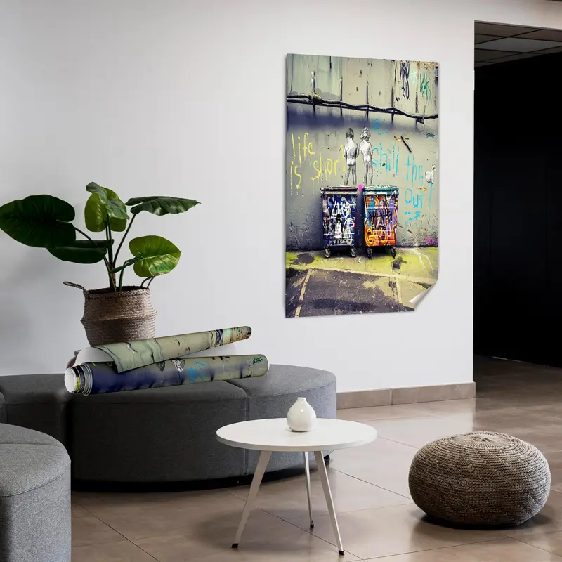 Banksy'nin Hayatı Kısa İşeyen Boys Baskılı Kanvas Tablo
