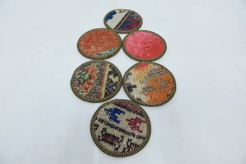 Kırmızı Beyaz Kilim Bardak Altlığı, Benzersiz Yuvarlak Bardak Altlığı
