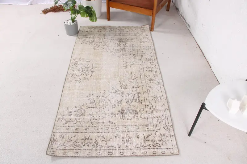 Eleganter Teppich in Beige und Braun, 90 x 150 cm, Patchwork-Design