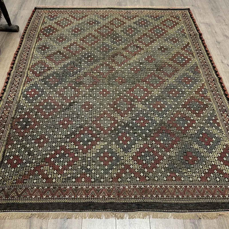 Purple, Green Floral Rug, 6.1x7.5 ft Elegant Decor