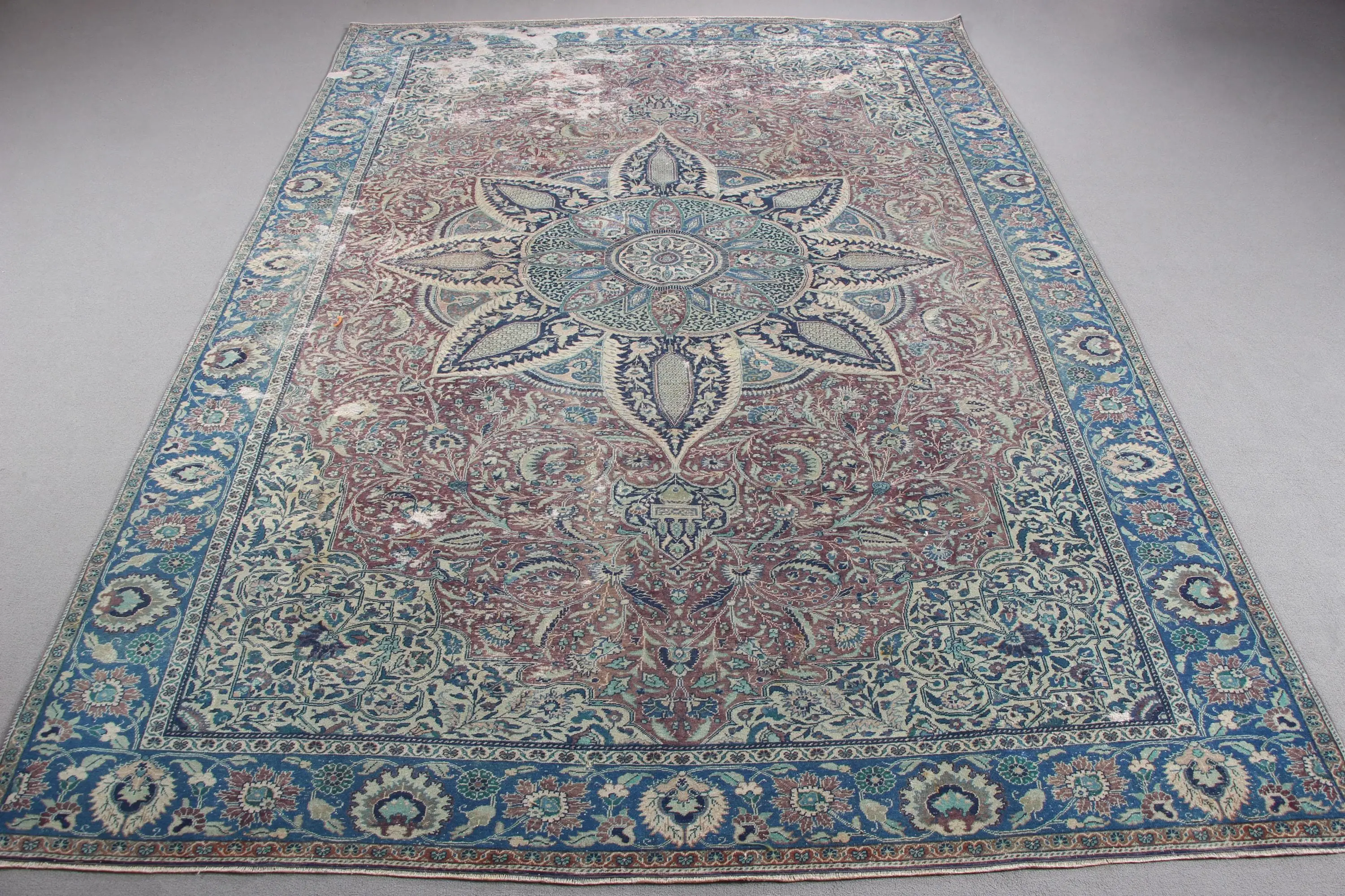 Vintage Rug, Oversize 8.1x11.8 ft Turkish Rug, Blue Animal Print Wool Rug - 1
