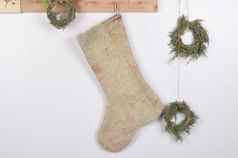 Şenlikli Noel Süsleri Deseni, 19 İnç Genişliğinde Noel Çorabı