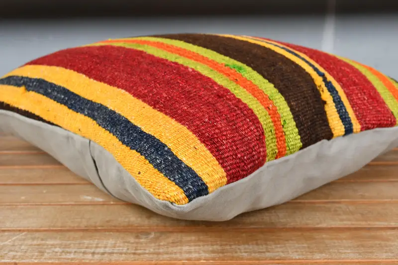 18x18 Red Pillow Sham, Ethnical Kilim Rug Pillow, Handmade Cushion, Retro Throw Cushion Case, Vintage Pillow, Handmade Kilim Cushion, Pillow Sham - 3