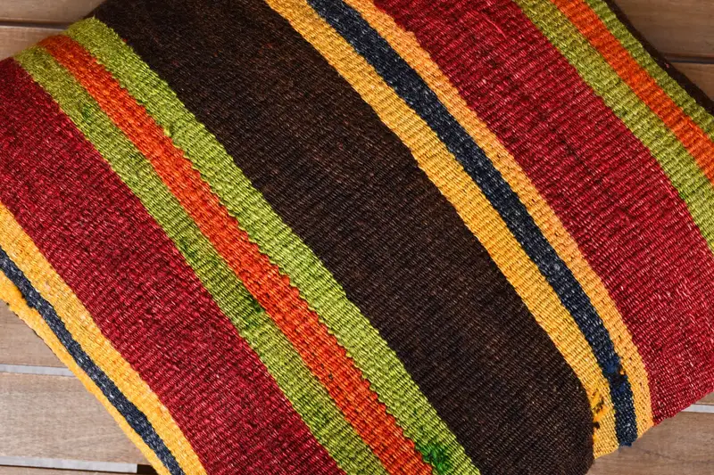 18x18 Red Pillow Sham, Ethnical Kilim Rug Pillow, Handmade Cushion, Retro Throw Cushion Case, Vintage Pillow, Handmade Kilim Cushion, Pillow Sham - 4
