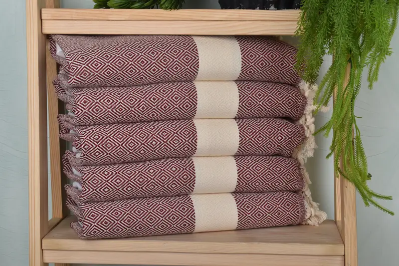 Çalışan hediyeleri, monogramlı el havlu, 36x20 pamuklu elmas havlu, Türk havlu el havlu, nakış havlu, nedime hediyeleri, el yapımı hediye - 1