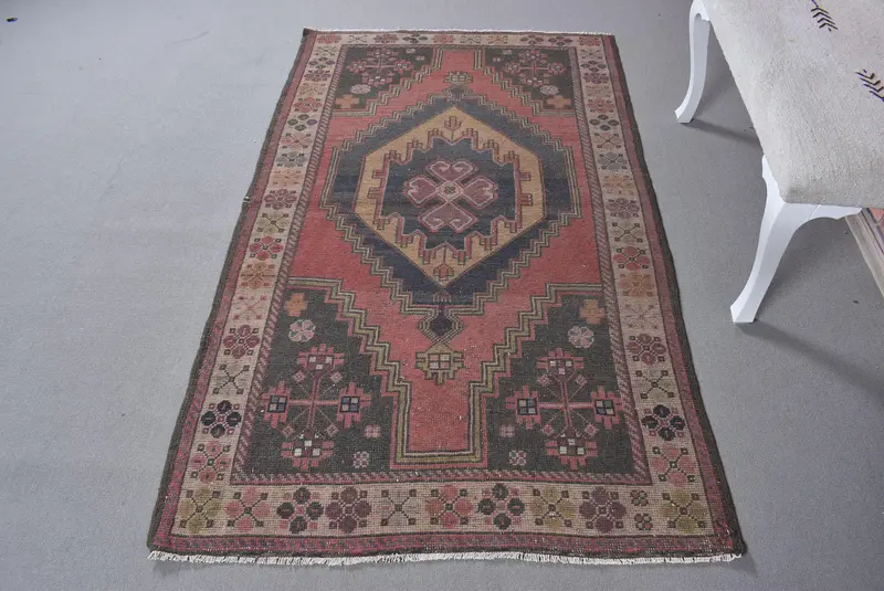 Alfombra roja del suroeste, 3,6x6,3 pies con detalles en verde