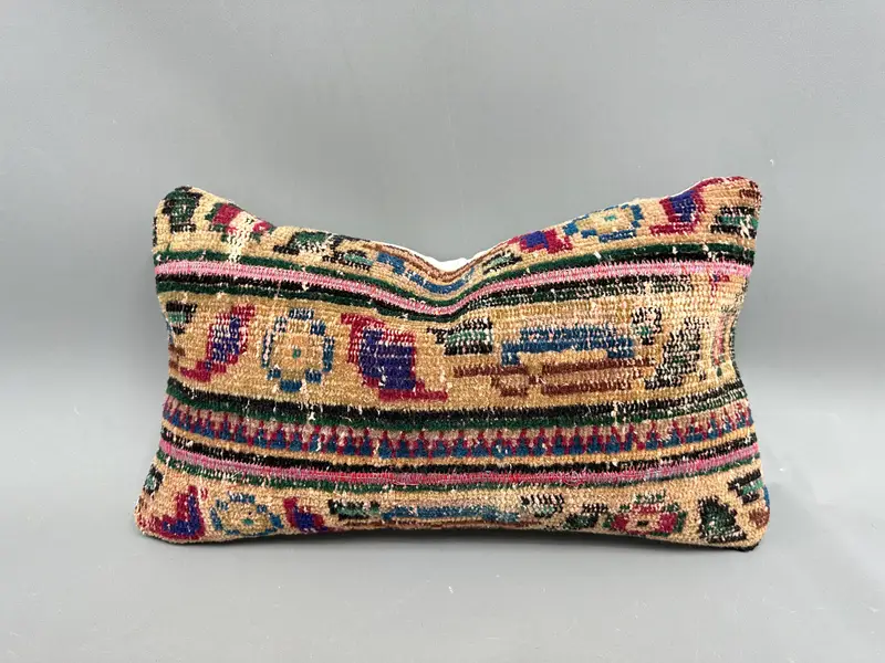 Beige & Lila Patchwork Kelim Kissen, Vintage besticktes Kissen