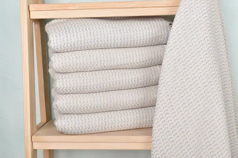 Diamond Towel Light Gray Cotton Bath Towel, 40x71 Inches