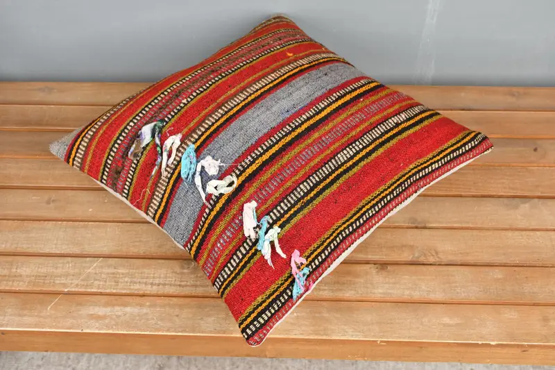 Vintage Kilim Pillow, Pillow for Sofa, Gift Pillow, Shabby Chic Pillow Case, Muted Pillow Sham, Pillow Sham, 18x18 Red Pillow Cover - 2
