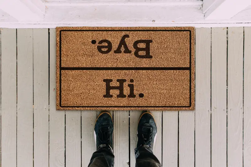 カスタムプリントラグ：現代の住宅にぴったりの鮮やかなパターン