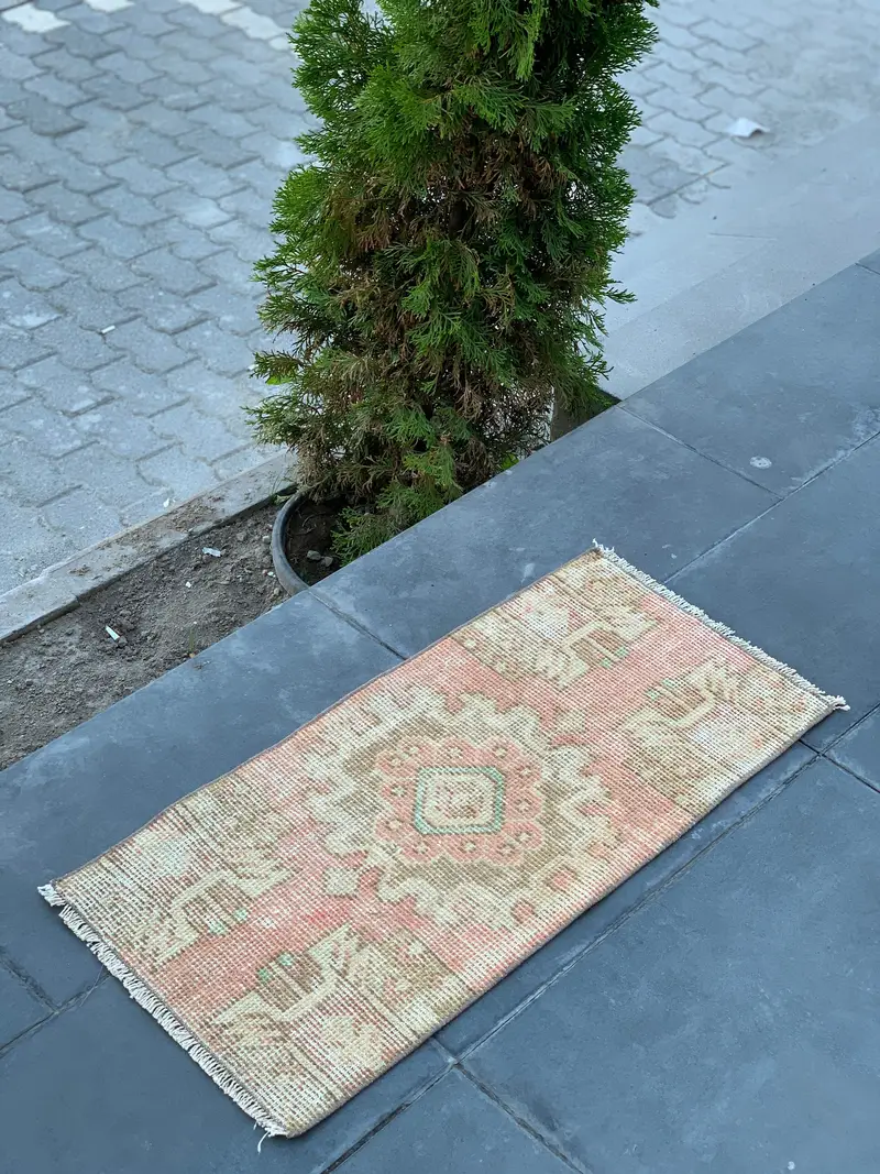 Beige, Orange Floral Rug, 1,31x2,72 ft Chic Decor