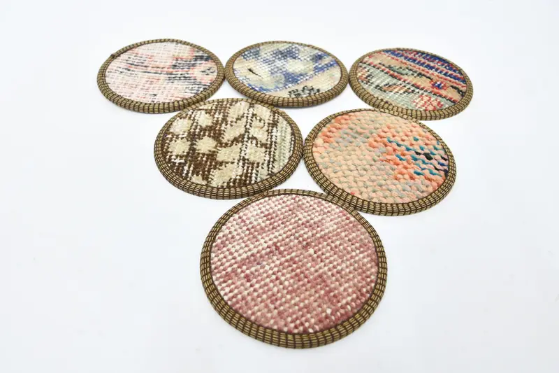 Posavasos tejidos en bronce y marrón, posavasos de alfombra duraderos y elegantes