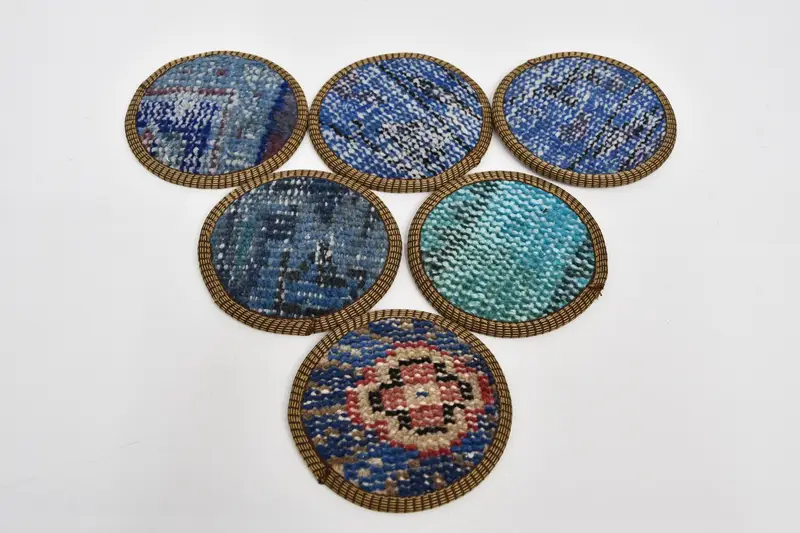 Posavasos redondos bohemios azules y bronce, posavasos bohemios únicos