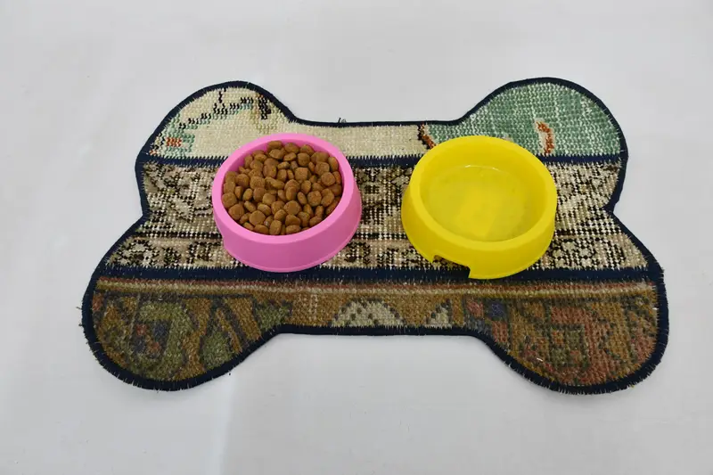 Rahat Orta Kahverengi ve Yeşil Evcil Hayvan Matı, Dayanıklı Köpük Dolgulu Evcil Hayvan Yastığı