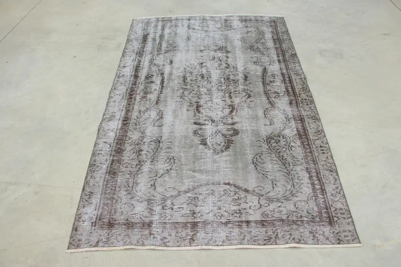 Alfombra turca vintage, alfombra de área de 4,4x7,2 pies, alfombra Ombré marrón gris - 1