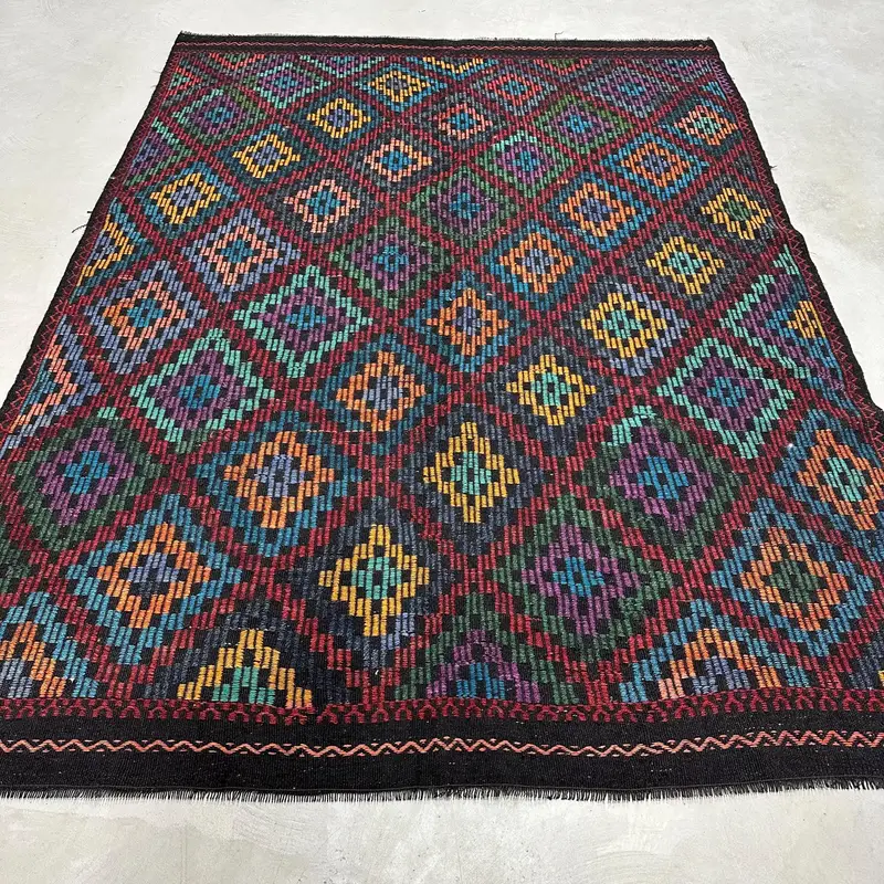 Zarif Siyah ve Yeşil Halı, 6,8x9,3 ft Oryantal Tasarım