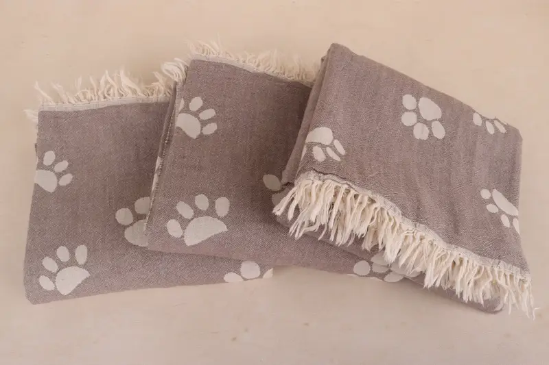 Anniversary Gift For Her, Best Friend Wedding Gift, Gift For Her, Monogrammed Beach Towel, 70x36 Cotton Paw Design Towel, Soft towel - 4