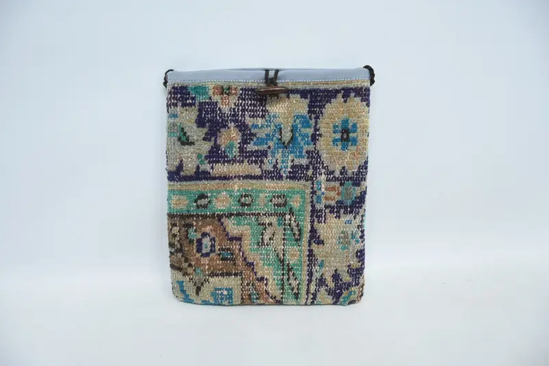 Minimalistische Umhängetasche aus Wolle mit Vintage-Motiv, Kelim-Tasche