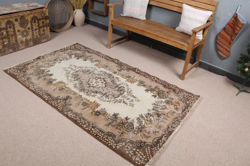 ブラウン イカット ラグ、3.8x6.5 フィート ベージュ アクセント