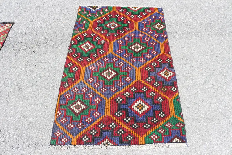 2.9x4.8 ft Kilim Rug, Vintage Turkish Rug, Red Blue Solid Rug - 1