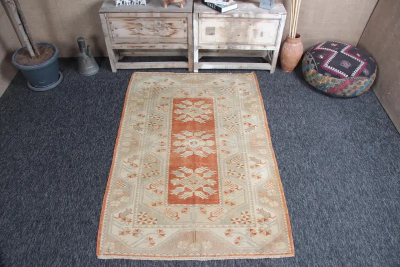 Türkischer Vintage Teppich, Akzent 4x5,9 ft (122x180 cm) Teppich, oranger geometrischer Wollteppich - 1