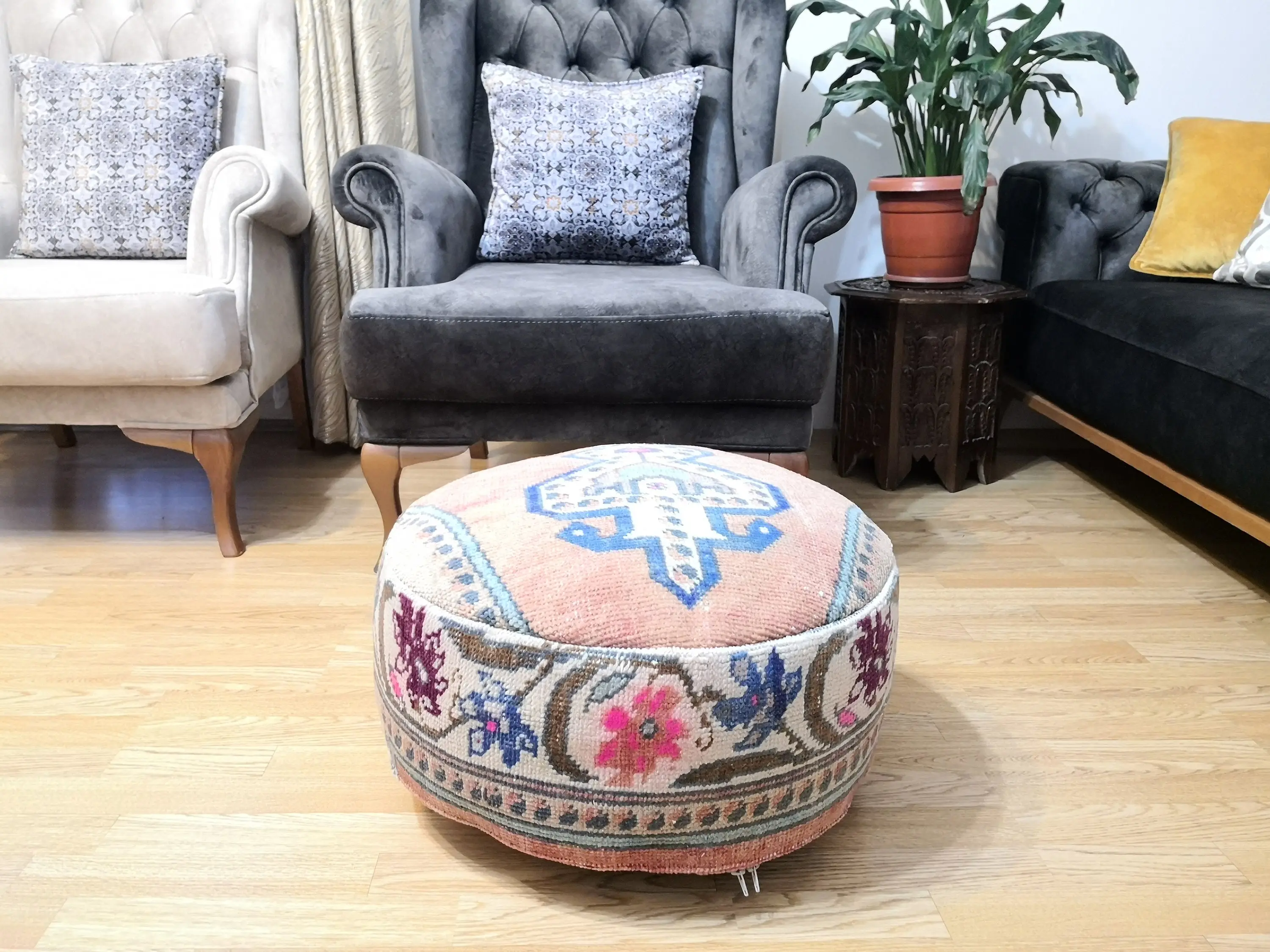 Kelim-Pouf in Roségold und Bronze, handgefertigter osmanischer Pouf aus Wolle - 1