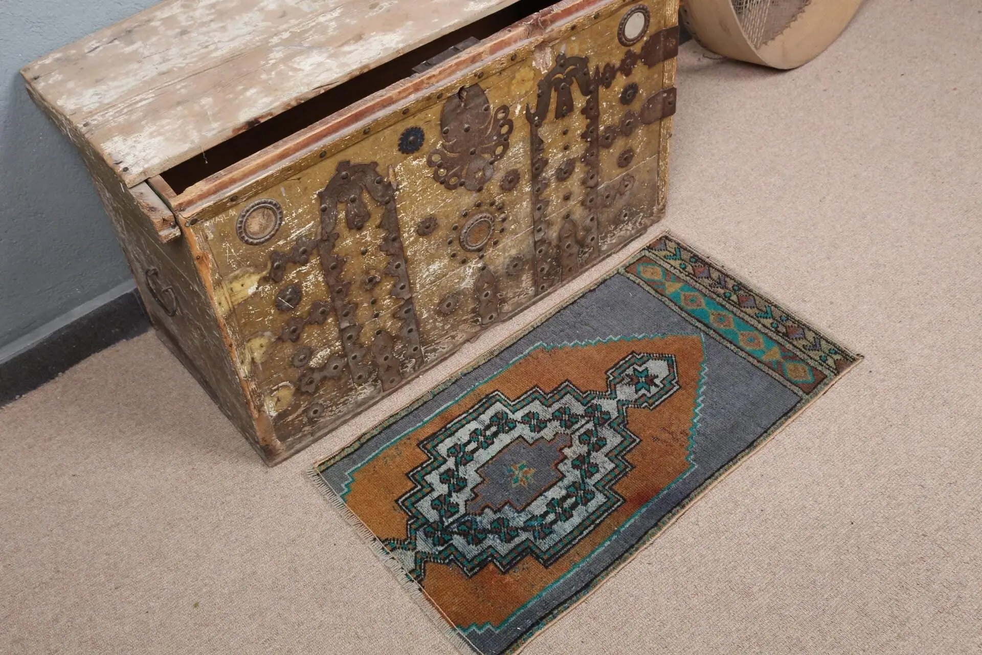 1.3x2.4 ft Halı, Vintage Türk Halısı, Kahverengi Mavi Patchwork Yün Halı - 1