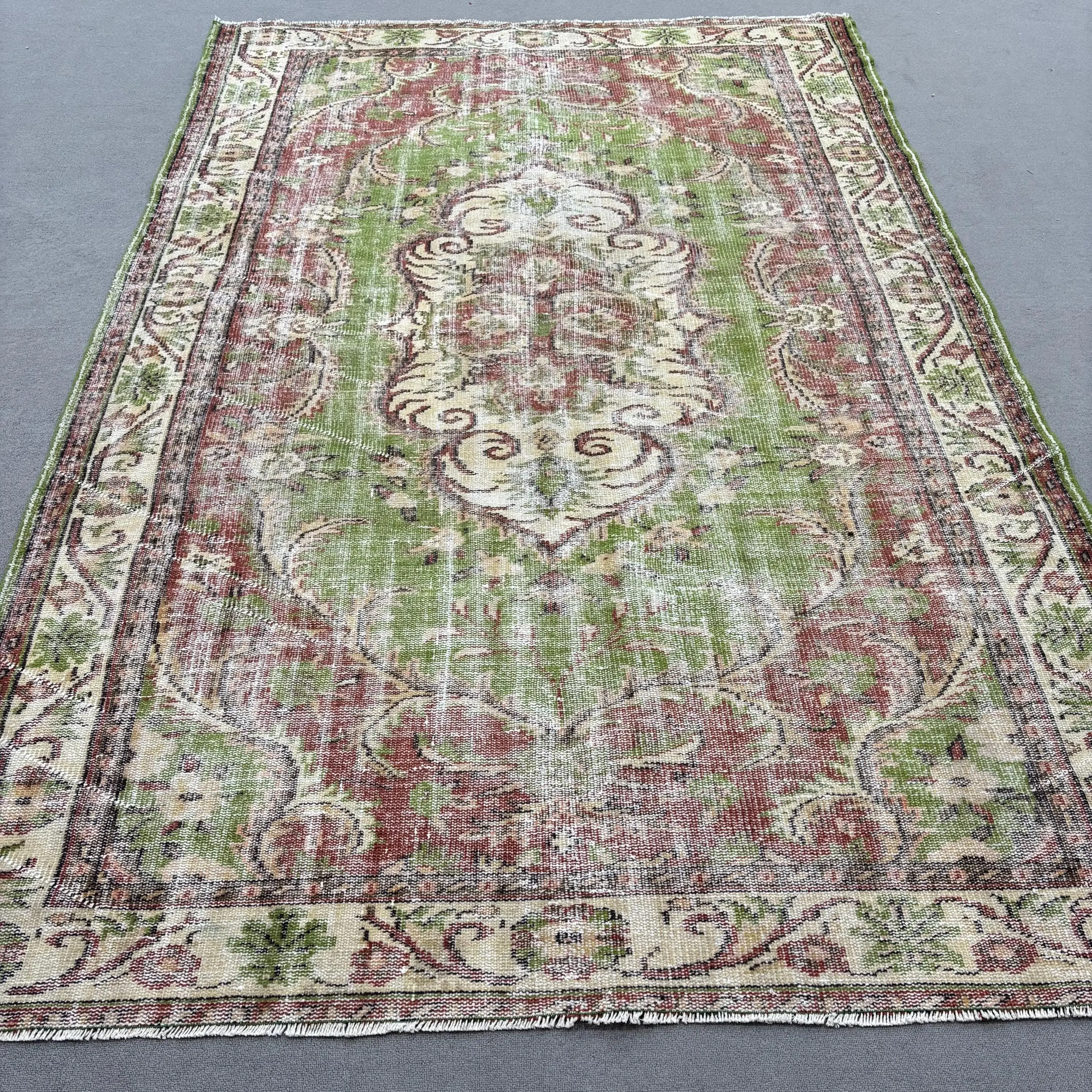 Türk Vintage Büyük Halı 6,3x9,7 ft (191x295 cm), Yeşil Puantiyeli Halı - 1