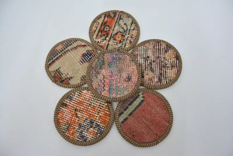 Posavasos rojos y beige, posavasos de alfombra turca antideslizantes