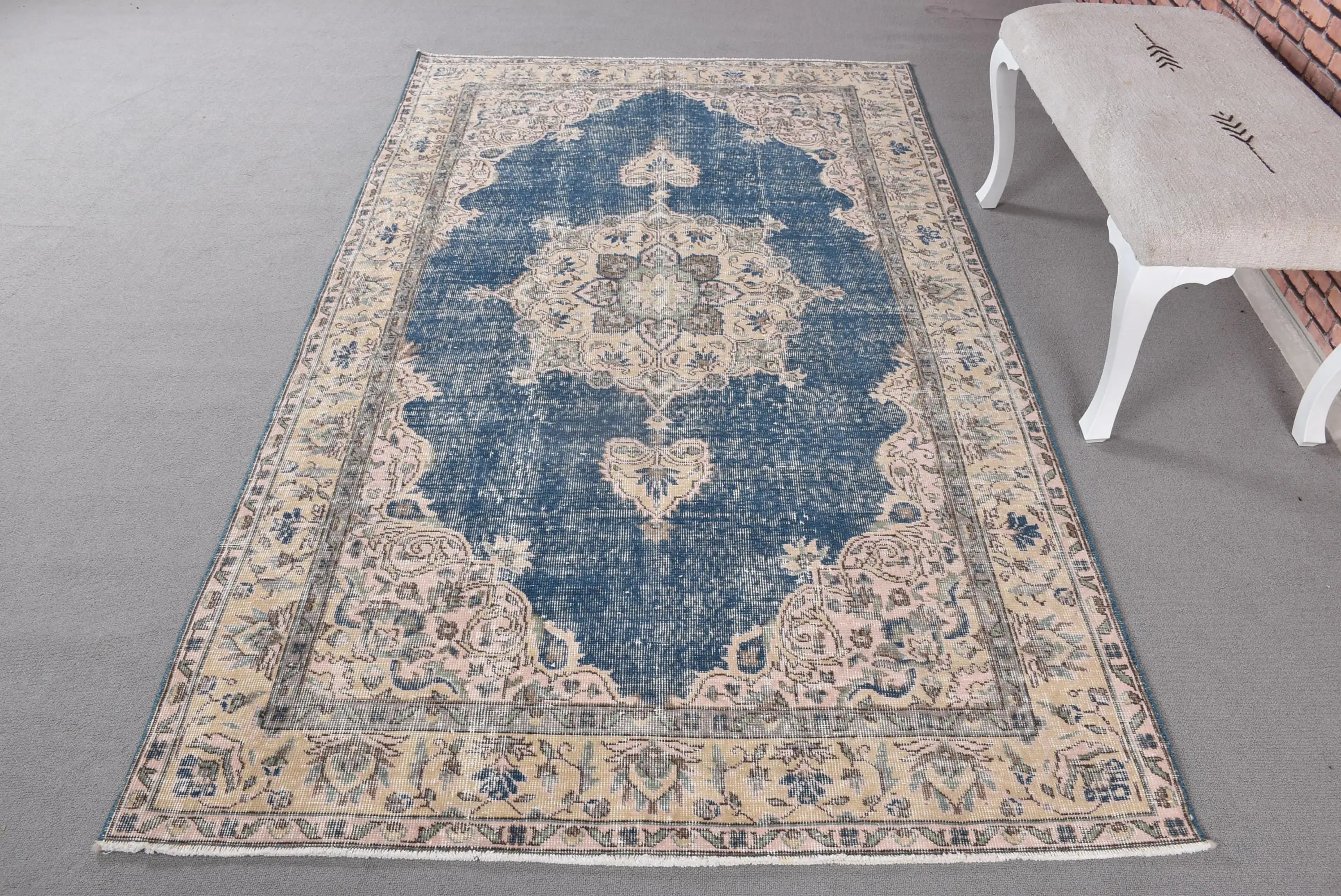 Turkish Vintage Rug, Area 4.7x7.9 ft (143x242 cm) Rug, Blue Floral Wool Rug - 1