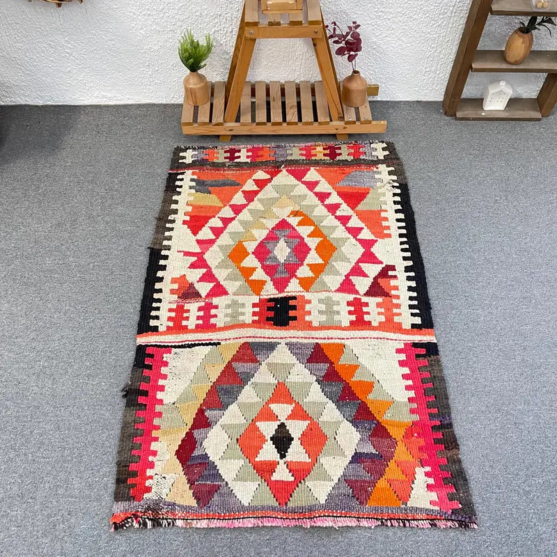 Turuncu Desenli Zarif Bej Halı, 2,8x4,4 ft