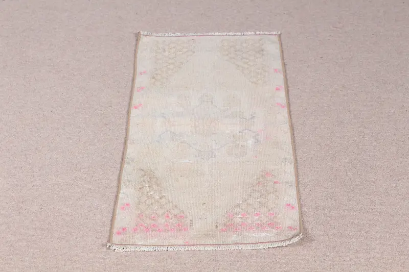 ベージュ、ピンクストライプラグ、1.4x3.1フィートのシックな装飾