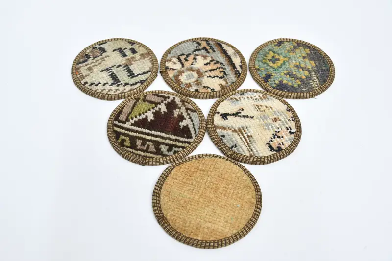 Posavasos bohemios beige y marrones, posavasos étnicos redondos