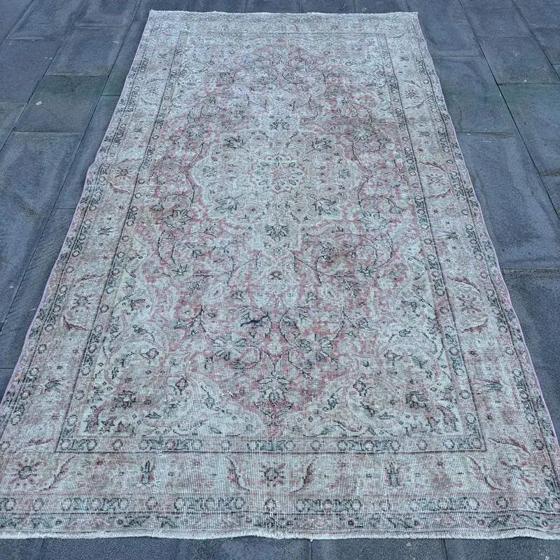 Elegant Beige & Red Rug, 4,8x8,9 ft Botanical Design