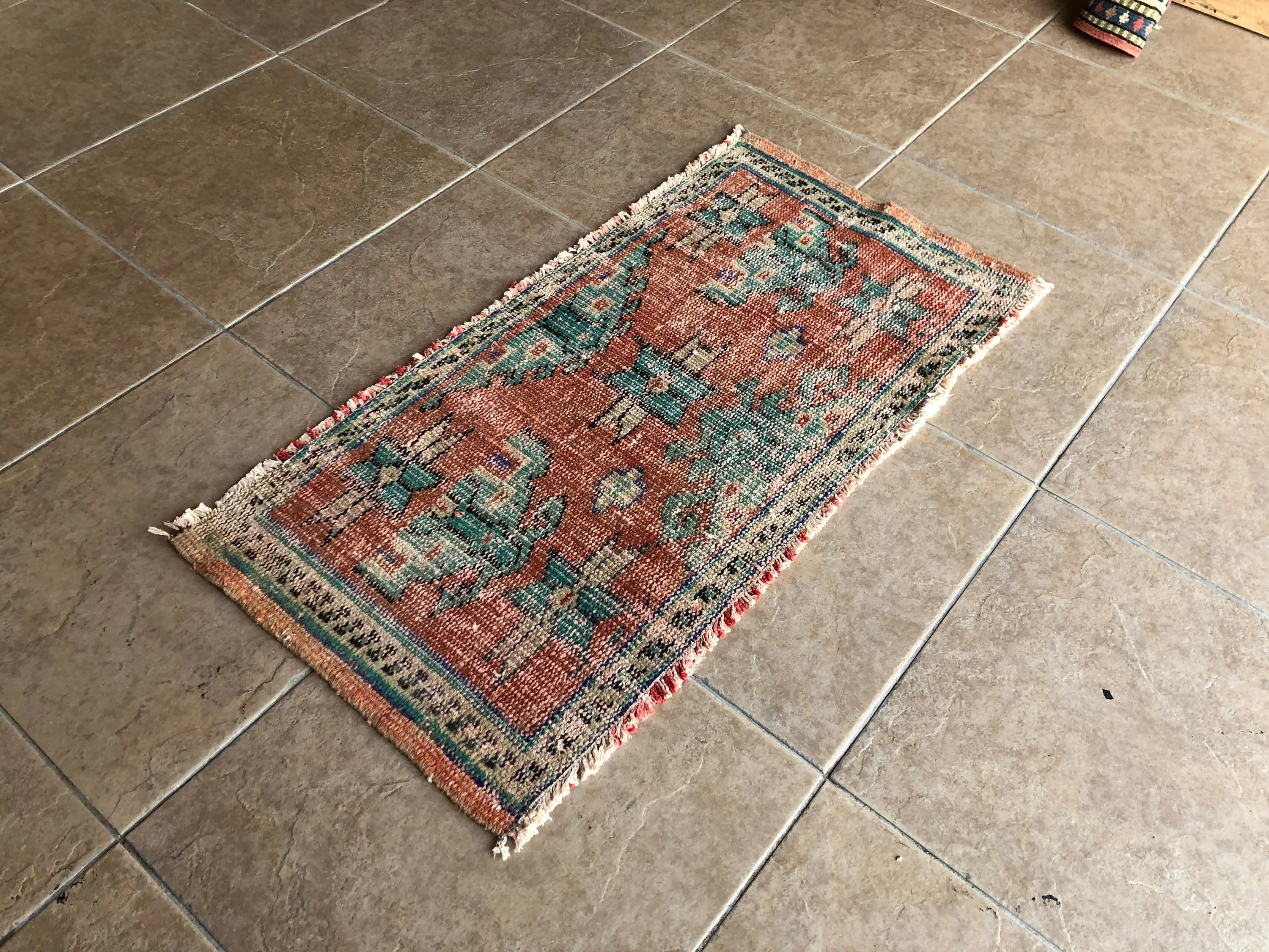 1.7x3.3 ft Turkish Small Rug, Vintage Red Rug - 1