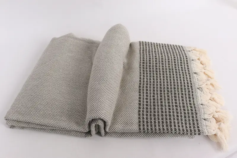 Monogram battaniye, gelin partisi hediyeleri, ilk evlilik yıldönümü hediyesi, Bachelorette hediyeleri, 96x92 pamuklu çizgili havlu, kişiselleştirilmiş hediyeler - 6
