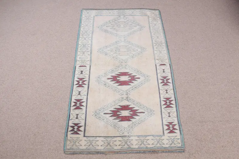 Blue Persian Rug, 2.4x4.3 ft Elegant Home Decor